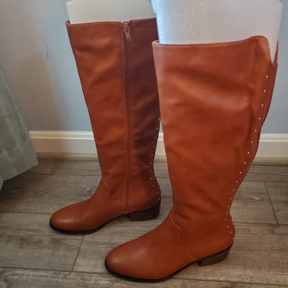Riding boots